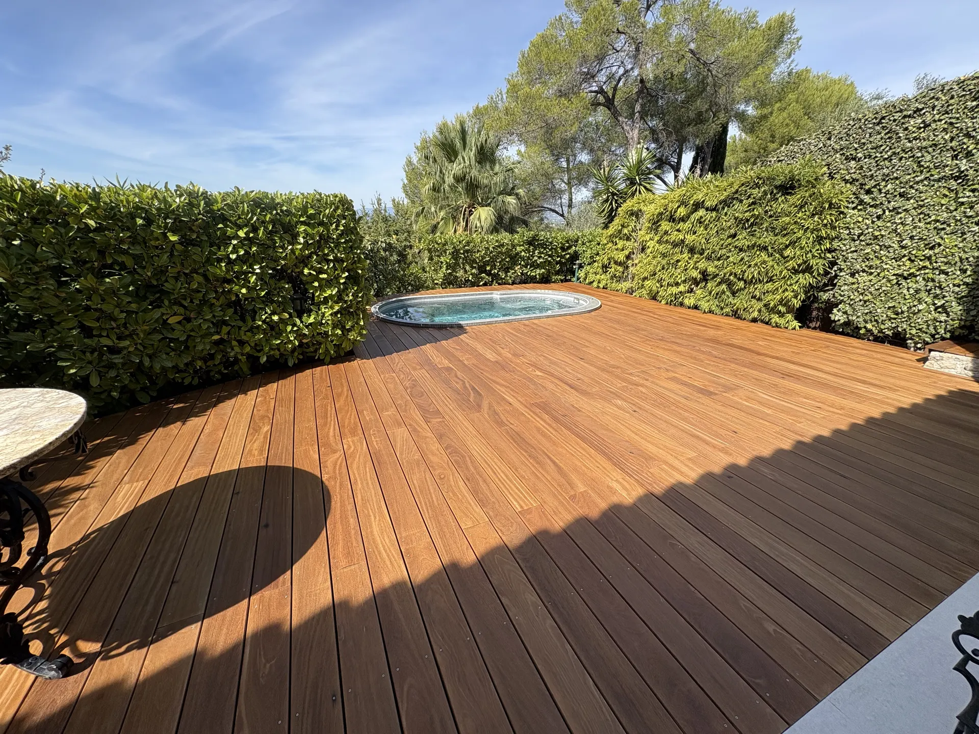 Terrasse en bois rénovée par Maison Veinage